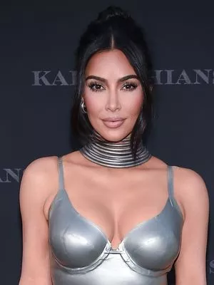 Kim Kardashian OnlyFans Leaked Free Thumbnail Picture - #Jecw21ri4j