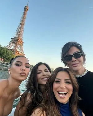 Kim Kardashian OnlyFans Leaked Free Thumbnail Picture - #JmgH3FF3qv