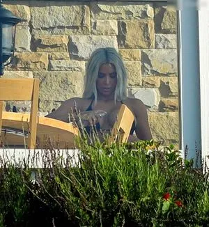 Kim Kardashian OnlyFans Leaked Free Thumbnail Picture - #K6oYc6SOTT