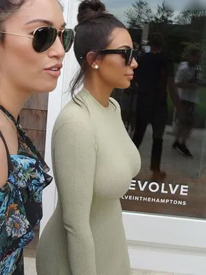 Kim Kardashian OnlyFans Leaked Free Thumbnail Picture - #KyCZ6a2O4C
