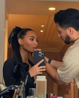 Kim Kardashian OnlyFans Leaked Free Thumbnail Picture - #LCeUlQ9Yu9
