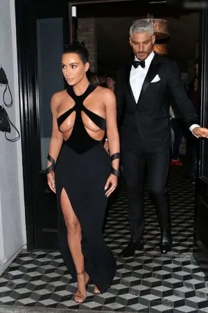 Kim Kardashian OnlyFans Leaked Free Thumbnail Picture - #LSzgj0xgAR