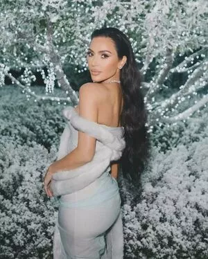 Kim Kardashian OnlyFans Leaked Free Thumbnail Picture - #LlMtbuOxEP