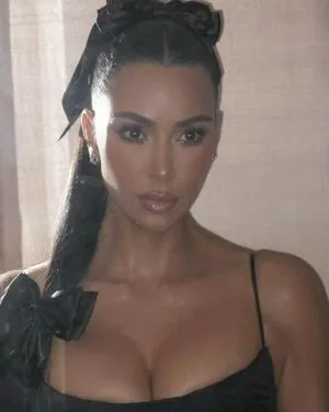 Kim Kardashian OnlyFans Leaked Free Thumbnail Picture - #Mo0G81NvdY