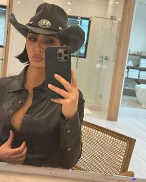 Kim Kardashian OnlyFans Leaked Free Thumbnail Picture - #NG1a9xhmEt