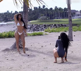 Kim Kardashian OnlyFans Leaked Free Thumbnail Picture - #NY2Uw1y920