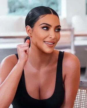 Kim Kardashian OnlyFans Leaked Free Thumbnail Picture - #OwMFCTiQNe