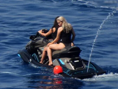 Kim Kardashian OnlyFans Leaked Free Thumbnail Picture - #OyiFUuhHOO
