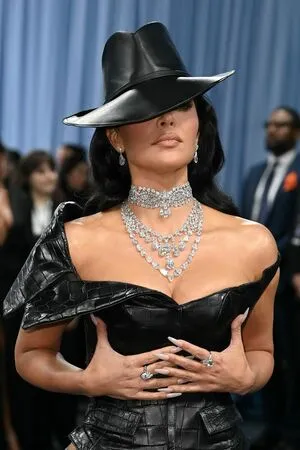 Kim Kardashian OnlyFans Leaked Free Thumbnail Picture - #Rnz5w6Fh65