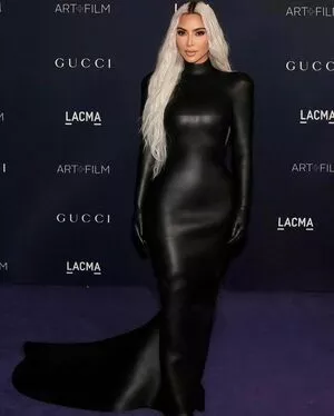 Kim Kardashian OnlyFans Leaked Free Thumbnail Picture - #RuF52AFt3m