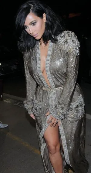 Kim Kardashian OnlyFans Leaked Free Thumbnail Picture - #SSNdXH5eIo