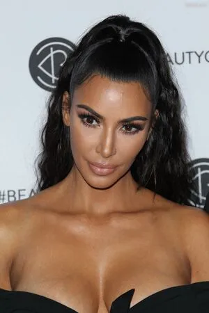 Kim Kardashian OnlyFans Leaked Free Thumbnail Picture - #SvTaN4WfGb