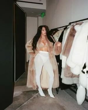 Kim Kardashian OnlyFans Leaked Free Thumbnail Picture - #T3j5qbM7t2