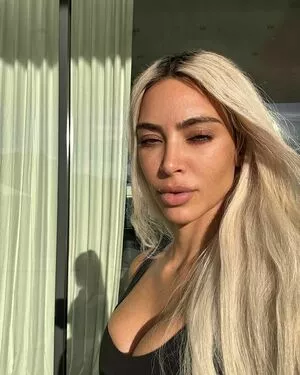 Kim Kardashian OnlyFans Leaked Free Thumbnail Picture - #TJFc5GS8aC