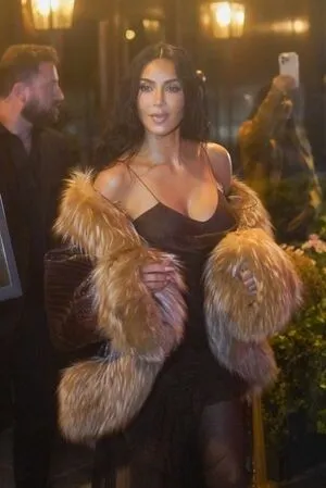 Kim Kardashian OnlyFans Leaked Free Thumbnail Picture - #TRsGrwHDF5