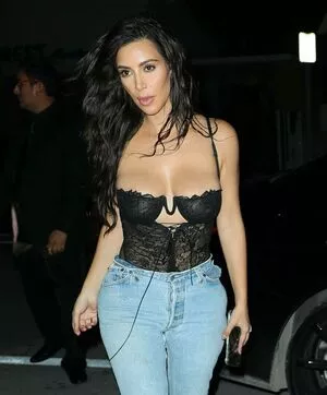 Kim Kardashian OnlyFans Leaked Free Thumbnail Picture - #UPzRaFcVyO