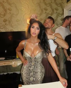 Kim Kardashian OnlyFans Leaked Free Thumbnail Picture - #VbbAim2dhl