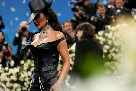Kim Kardashian OnlyFans Leaked Free Thumbnail Picture - #WwmM7cdmfr