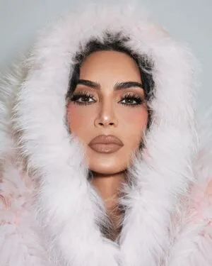 Kim Kardashian OnlyFans Leaked Free Thumbnail Picture - #X4llE25lpW