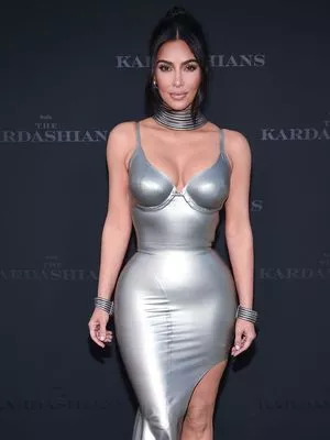 Kim Kardashian OnlyFans Leaked Free Thumbnail Picture - #X50i2D7JRc