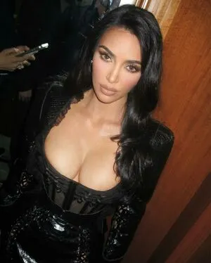 Kim Kardashian OnlyFans Leaked Free Thumbnail Picture - #X9FnNpUYeD