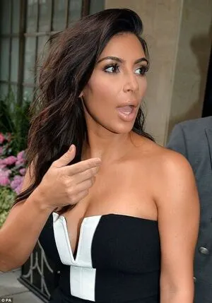 Kim Kardashian OnlyFans Leaked Free Thumbnail Picture - #XTkjOep7tr