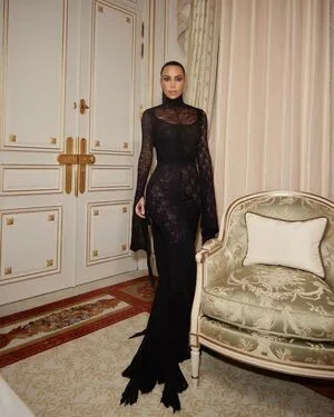 Kim Kardashian OnlyFans Leaked Free Thumbnail Picture - #YubjvwJvVU
