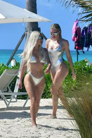 Kim Kardashian OnlyFans Leaked Free Thumbnail Picture - #ZMNUzhEuF5