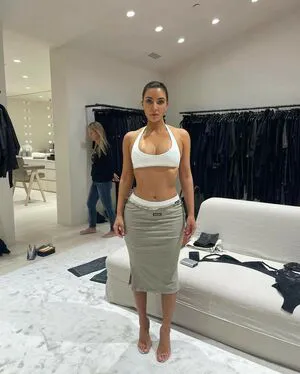 Kim Kardashian OnlyFans Leaked Free Thumbnail Picture - #aARKcjGyTV