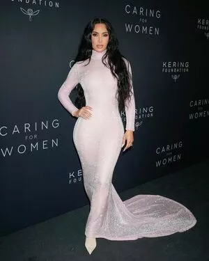 Kim Kardashian OnlyFans Leaked Free Thumbnail Picture - #dPdYP97RGA