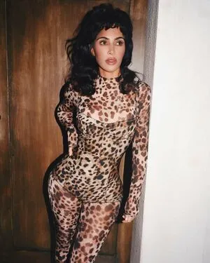 Kim Kardashian OnlyFans Leaked Free Thumbnail Picture - #e5PphIanQD