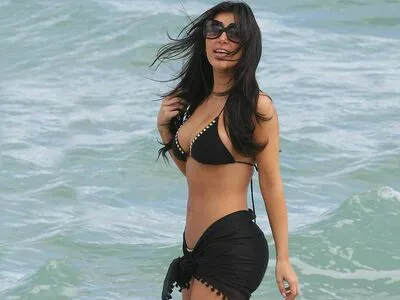 Kim Kardashian OnlyFans Leaked Free Thumbnail Picture - #eHKTdxXjg6