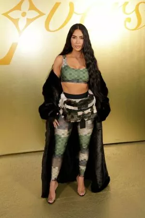Kim Kardashian OnlyFans Leaked Free Thumbnail Picture - #eW55Q4qv2m