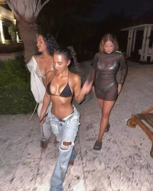 Kim Kardashian OnlyFans Leaked Free Thumbnail Picture - #elg7nQ6rNK