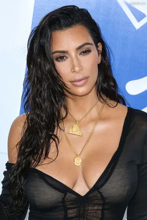Kim Kardashian OnlyFans Leaked Free Thumbnail Picture - #gXUzZJEbBZ