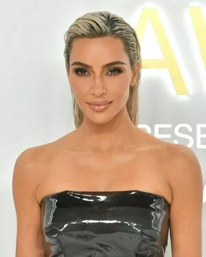 Kim Kardashian OnlyFans Leaked Free Thumbnail Picture - #hDjUkKNoqE