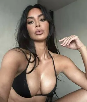Kim Kardashian OnlyFans Leaked Free Thumbnail Picture - #hYp4qJDm4l