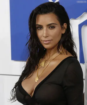 Kim Kardashian OnlyFans Leaked Free Thumbnail Picture - #hzCA4h5WQZ