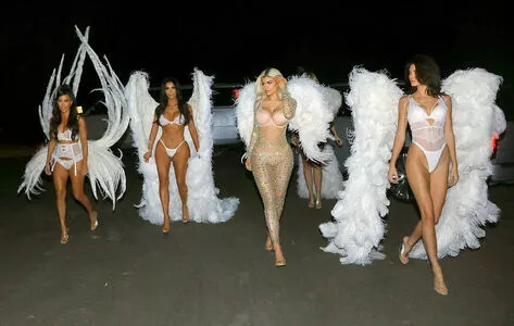 Kim Kardashian OnlyFans Leaked Free Thumbnail Picture - #i53PAc5Mf2