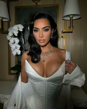 Kim Kardashian OnlyFans Leaked Free Thumbnail Picture - #iJB523CzBa