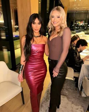 Kim Kardashian OnlyFans Leaked Free Thumbnail Picture - #jkMEn9N2tn