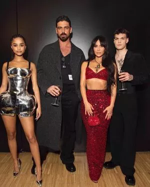 Kim Kardashian OnlyFans Leaked Free Thumbnail Picture - #jpbzHm7ZMz