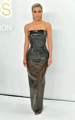 Kim Kardashian OnlyFans Leaked Free Thumbnail Picture - #k4vHcTYIEH