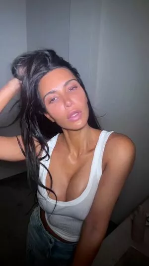 Kim Kardashian OnlyFans Leaked Free Thumbnail Picture - #kbKd3bOQB3
