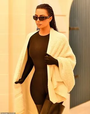 Kim Kardashian OnlyFans Leaked Free Thumbnail Picture - #nnkWUhMzUj