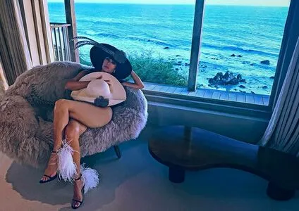 Kim Kardashian OnlyFans Leaked Free Thumbnail Picture - #obbOrQnPe1