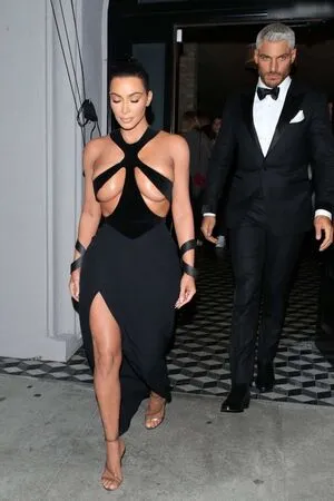Kim Kardashian OnlyFans Leaked Free Thumbnail Picture - #pu1hhNlfZE