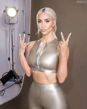 Kim Kardashian OnlyFans Leaked Free Thumbnail Picture - #qZi8y9vgKn