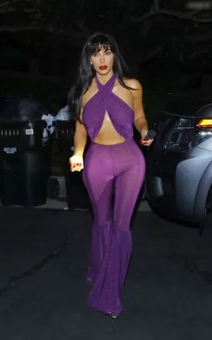 Kim Kardashian OnlyFans Leaked Free Thumbnail Picture - #r5tAX0fFdu