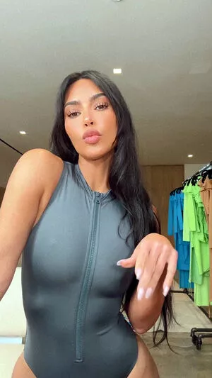 Kim Kardashian OnlyFans Leaked Free Thumbnail Picture - #sHYAF31XPl